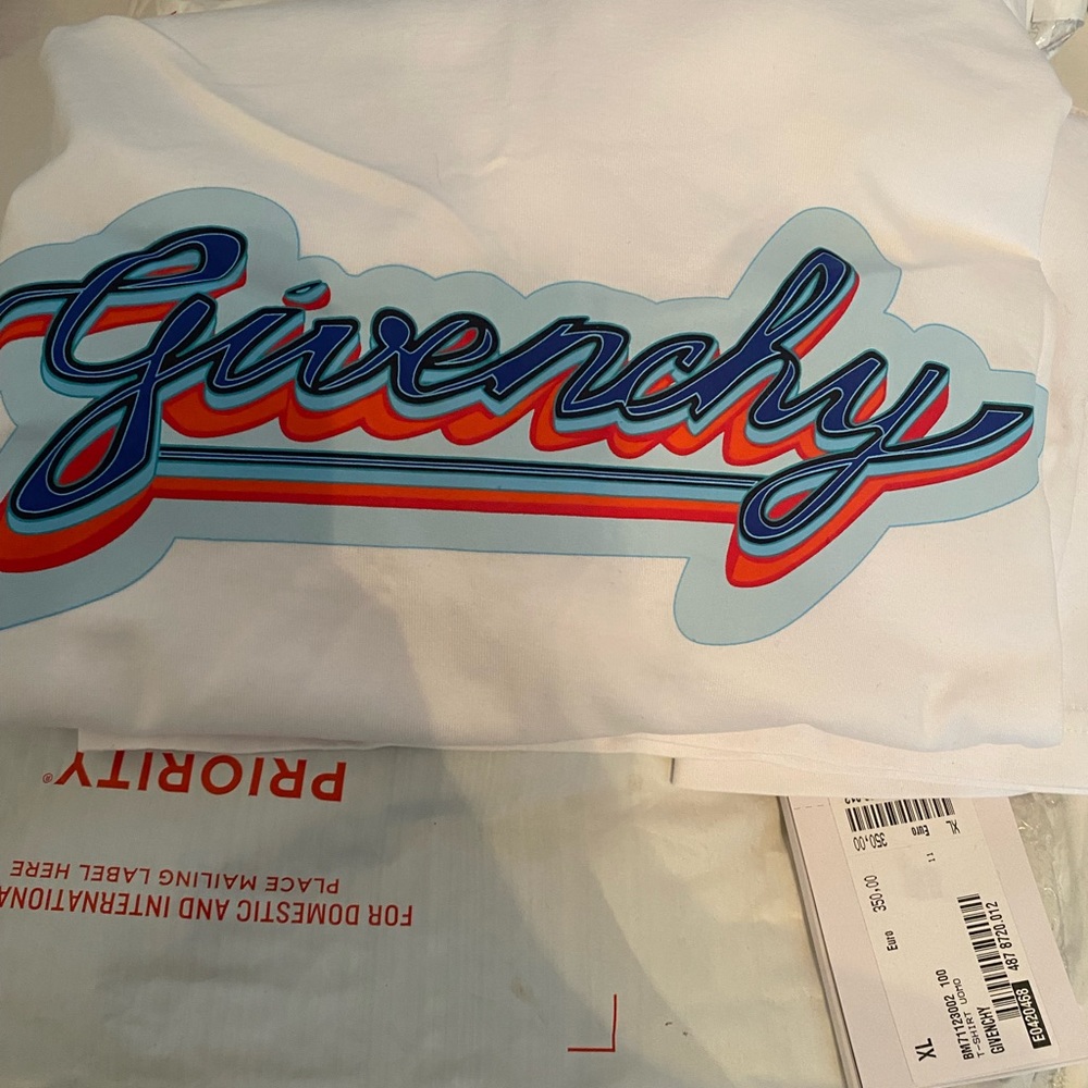 MEN’s authentic Givenchy Shirt XL